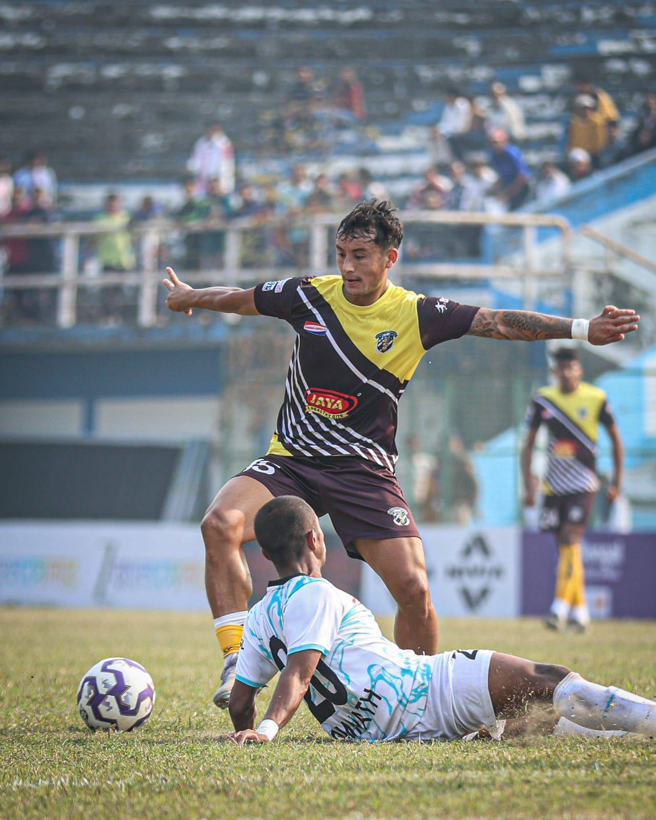 বি এস এলে প্রথম ম্যাচে জয় হাওড়া হুগলী ওয়ারিয়র্সের