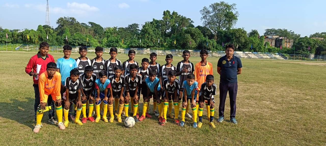 জমে উঠেছে আন্ত জেলা অনূর্ধ্ব চোদ্দ র খেলা