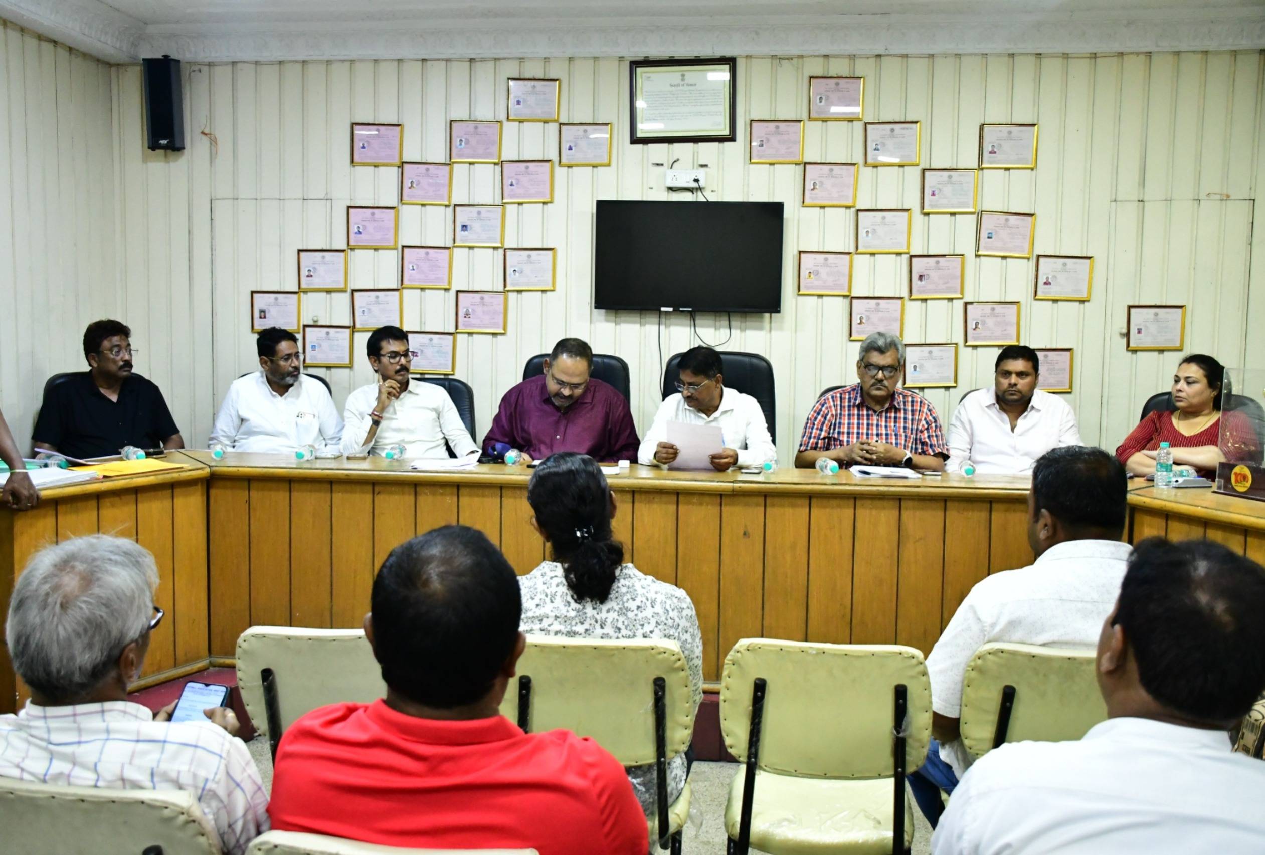 আইএফএ'র  গভর্নিং বডির সভা