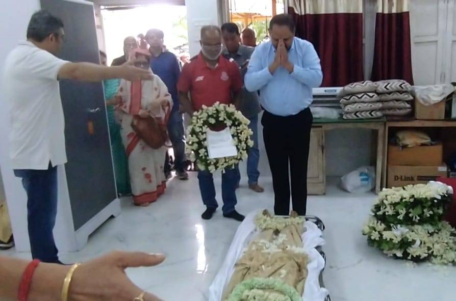ময়দানে ইন্দ্রপতন